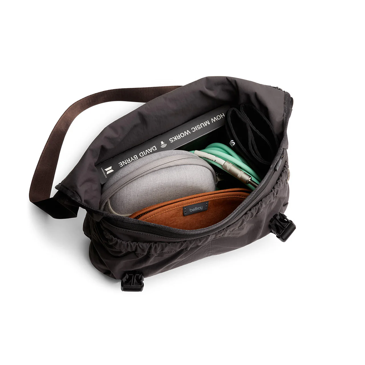 Cinch Messenger Bag 12L - Image 10