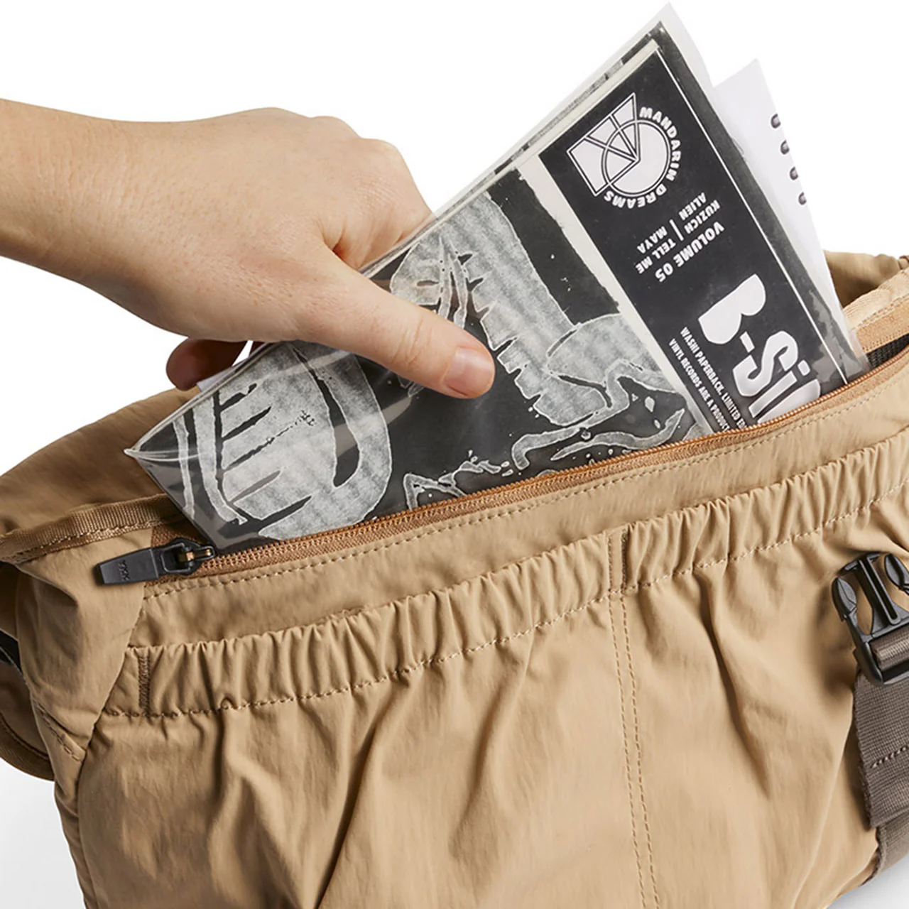 Cinch Messenger Bag 12L - Image 18