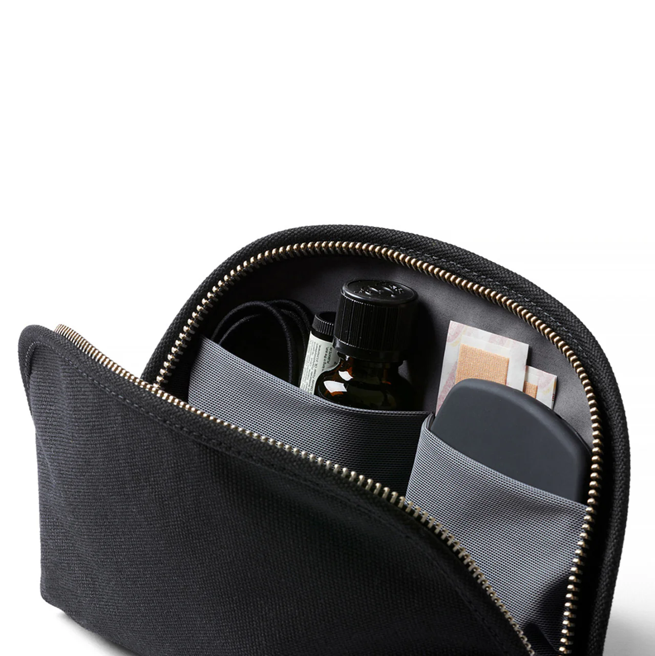 Classic Pouch - Image 7