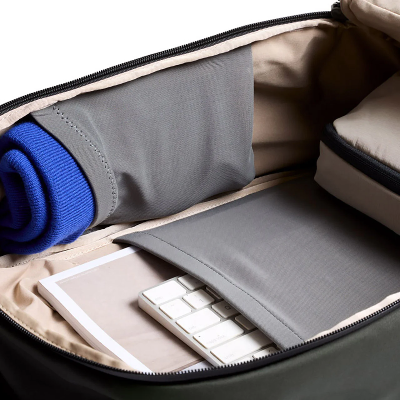 Transit Workpack 26L - Image 11