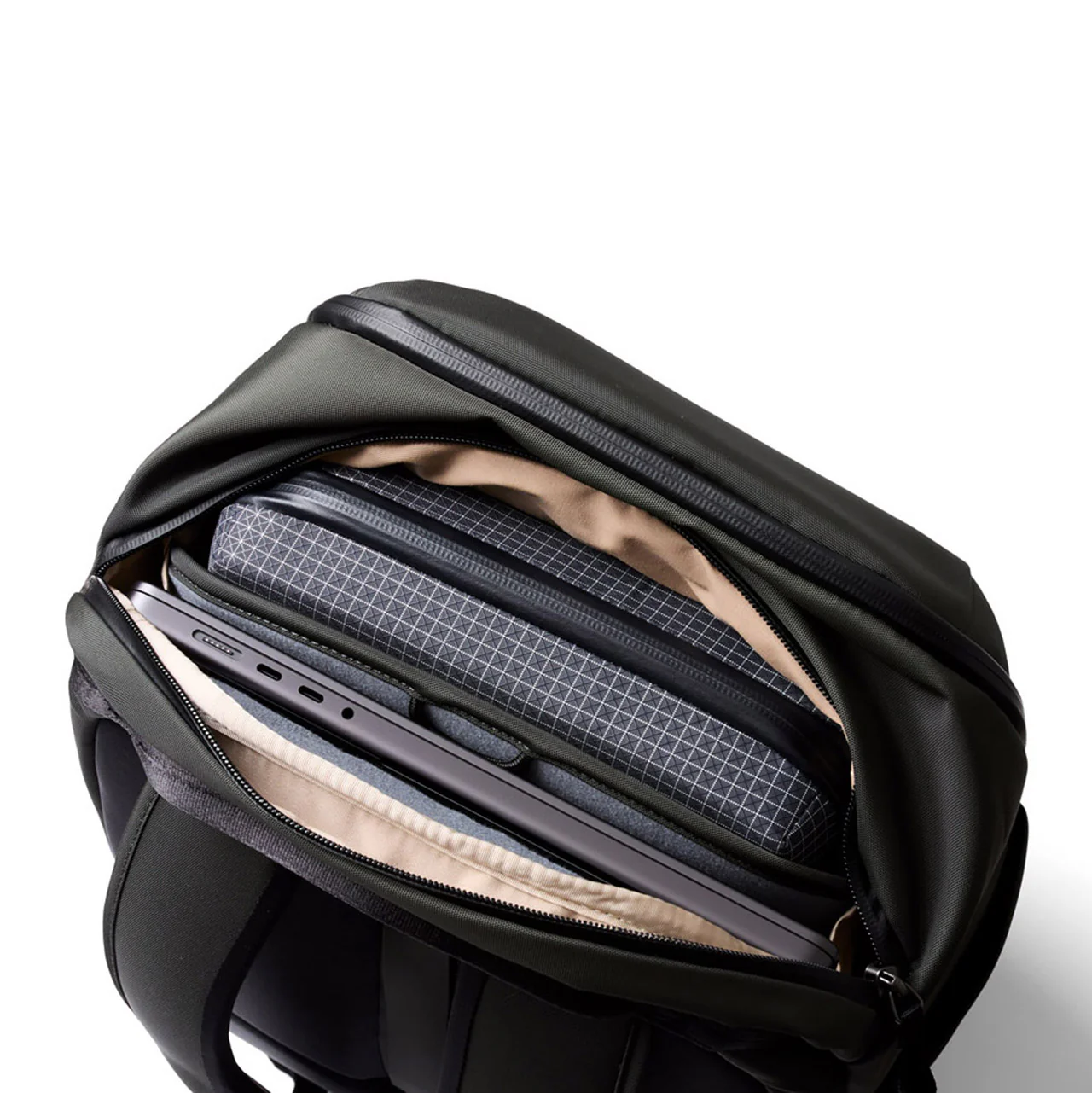 Transit Workpack 26L - Image 12