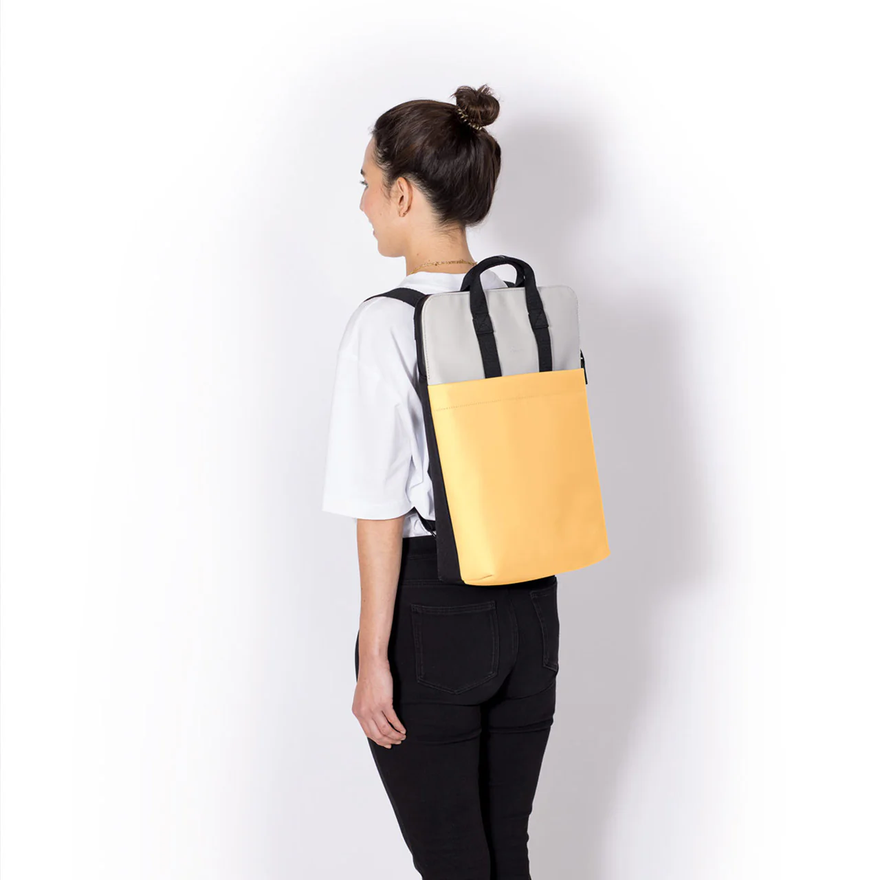 Masao Backpack Medium 14L - Image 30